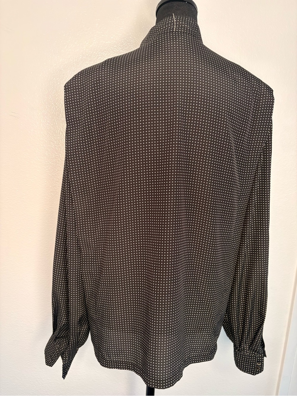 Liz Claiborne black and white polka dots Long Sleeve Blouse SIZE 12 (L) - Picture 2 of 9
